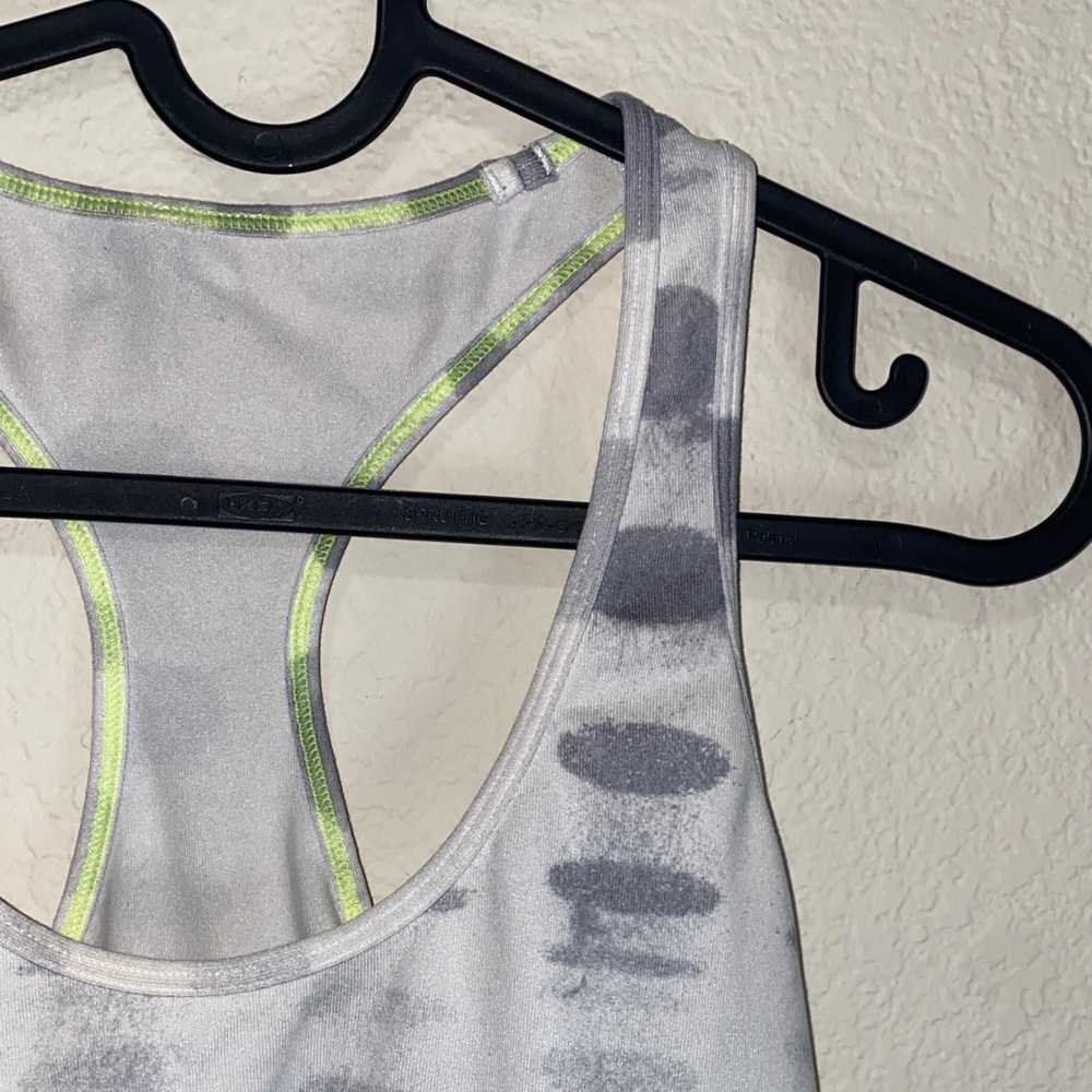 🛍️Lululemon Cool Racerback tank top in the "Seaside Dot" print! - Picture 2 of 9